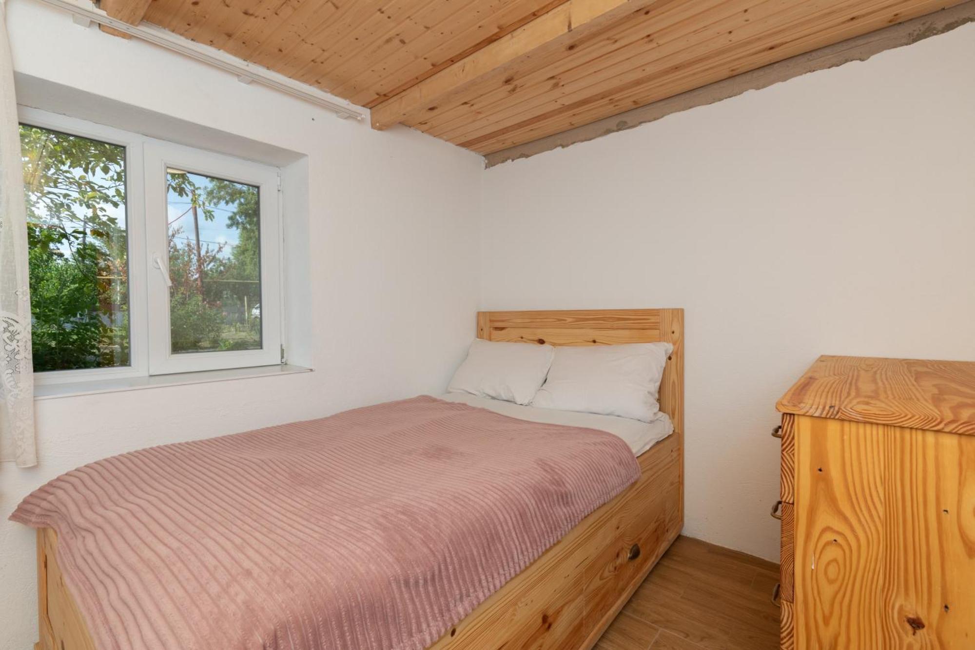 Bagdati La-Marti, Idyllische Unterkunft Mit Kamin מראה חיצוני תמונה