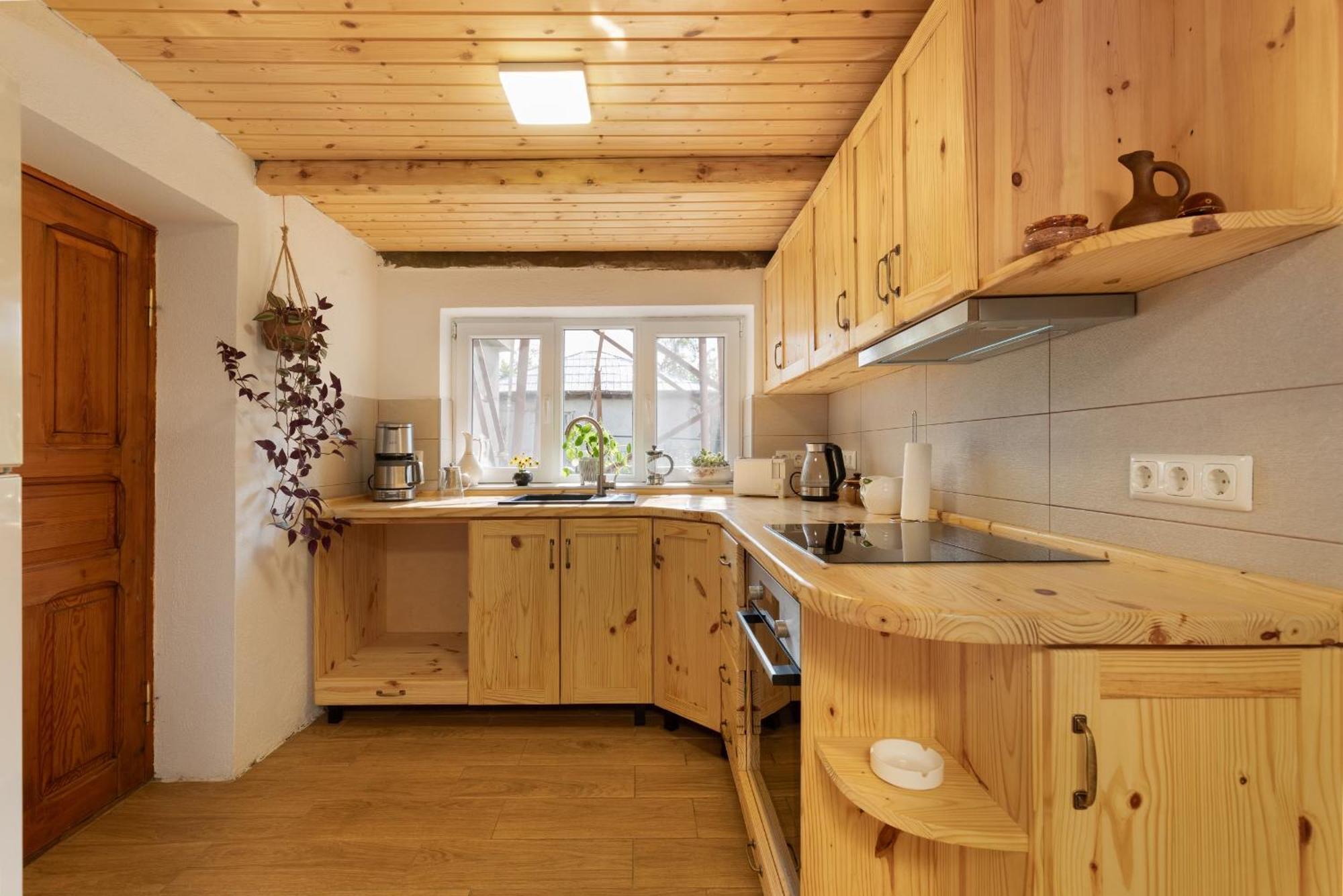 Bagdati La-Marti, Idyllische Unterkunft Mit Kamin מראה חיצוני תמונה