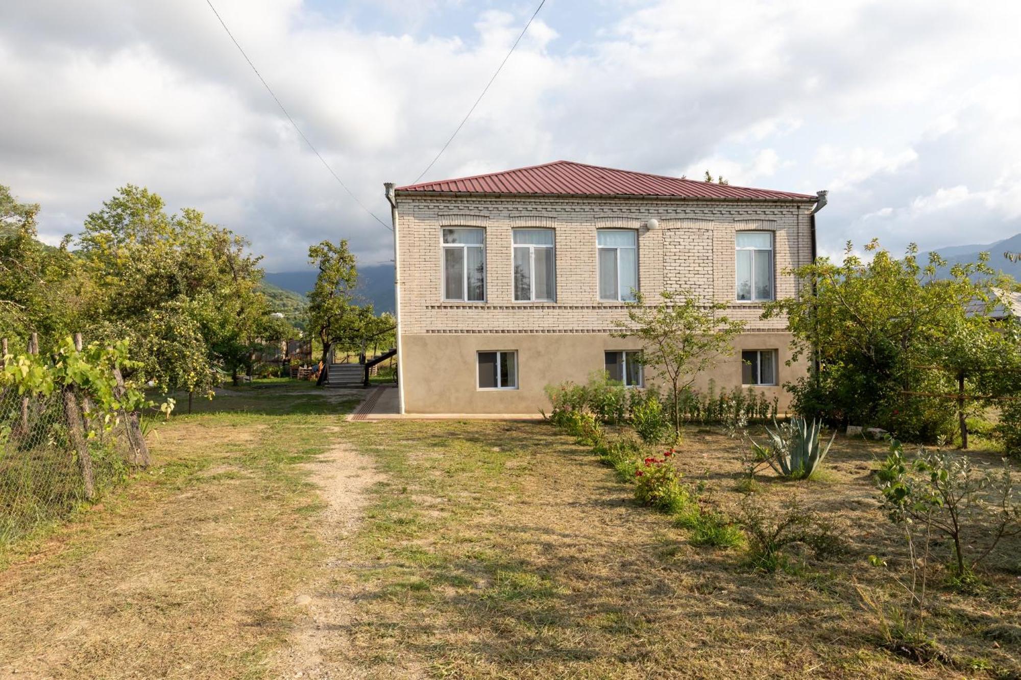 Bagdati La-Marti, Idyllische Unterkunft Mit Kamin מראה חיצוני תמונה